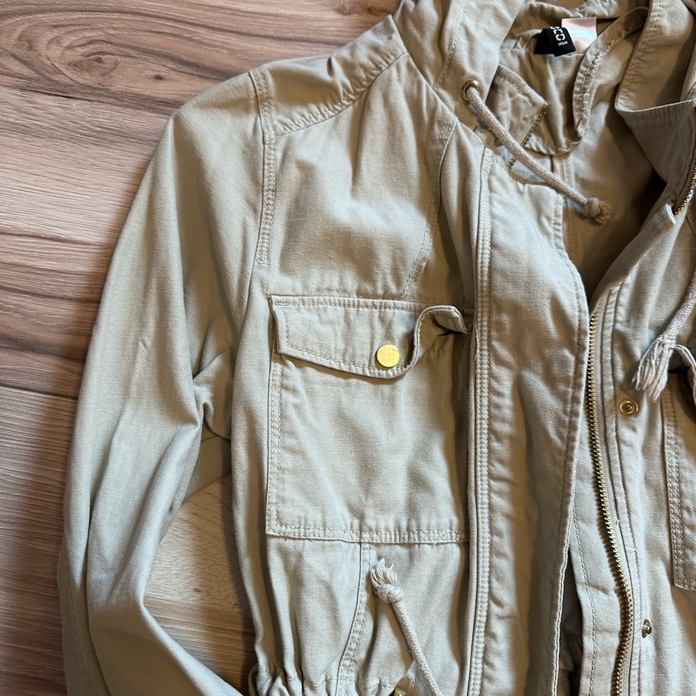 H&M Tan Utility Jacket with Hood and Drawstring Waist - Picture 5 of 5